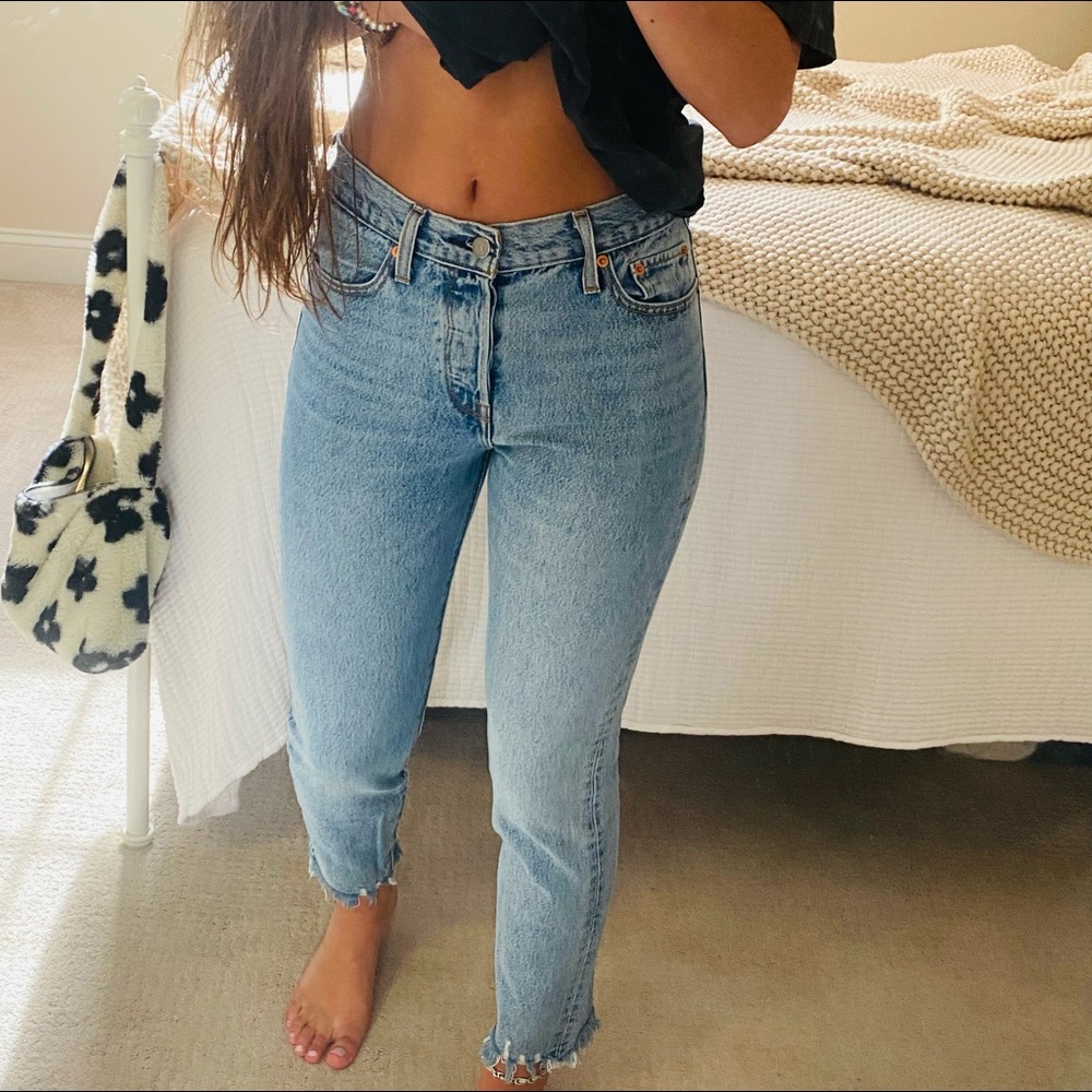 SOLD DO NOT BUY Levi’s Premium Wedgie Jeans